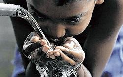 Há dez anos, ONU declarava acesso a água e saneamento como direito humano