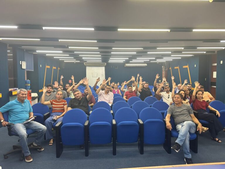 ENGENHEIROS E ARQUITETOS DA PMT REALIZAM ASSEMBLEIA E DEFLAGRAM CALENDÁRIO DE LUTAS POR RECOMPOSIÇÃO SALARIAL E MELHORES CONDIÇÕES DE TRABALHO.